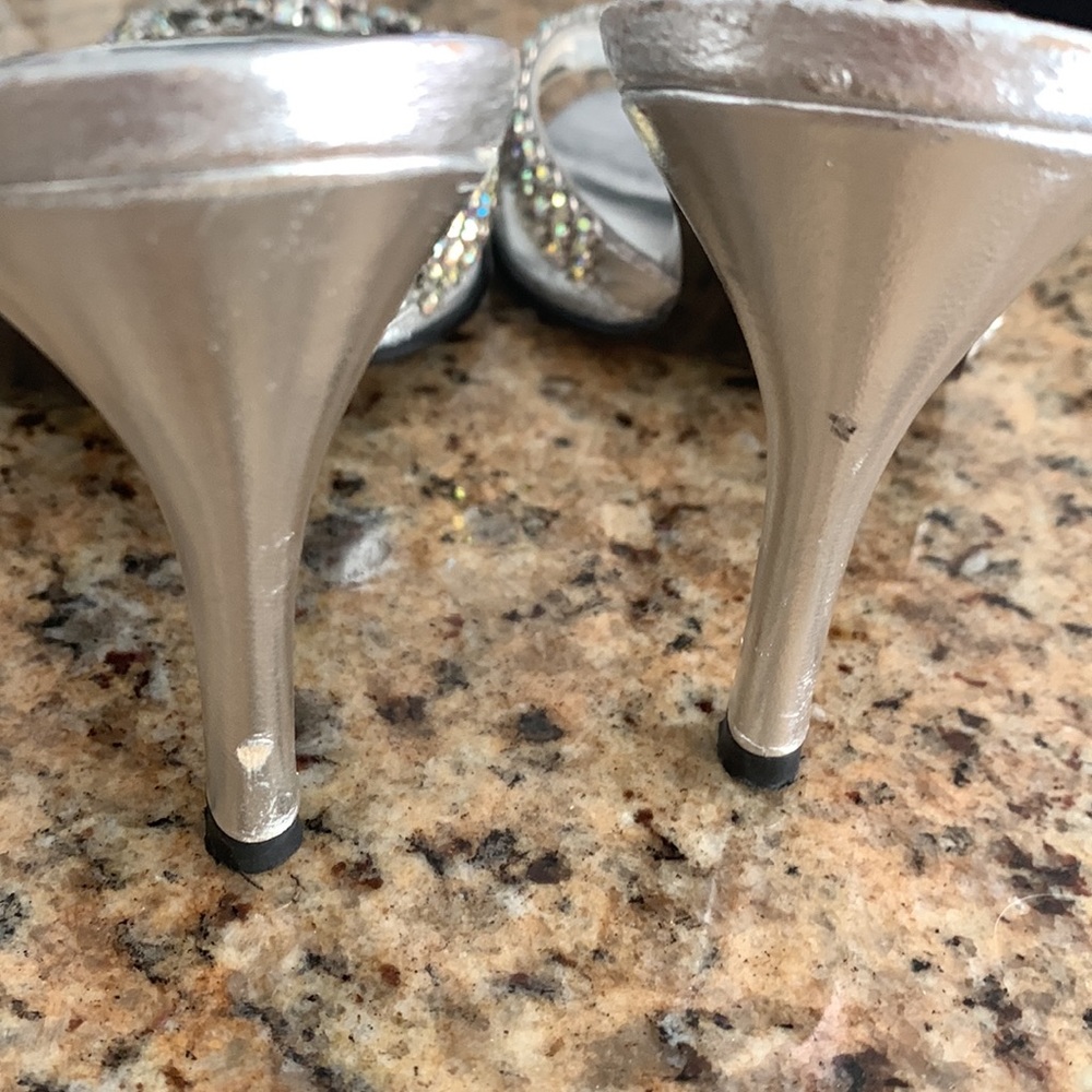 Nina silver heels with embellishments - Picture 6 of 12